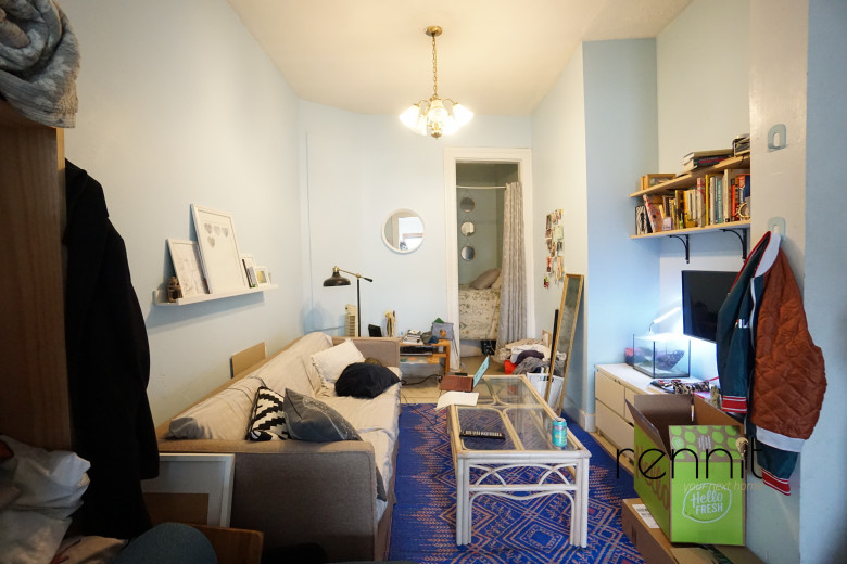 114 Walton St, Apt 9 Image 4