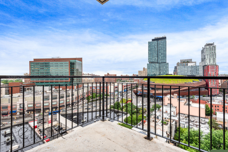375 Dean St, Apt 1305 Image 2