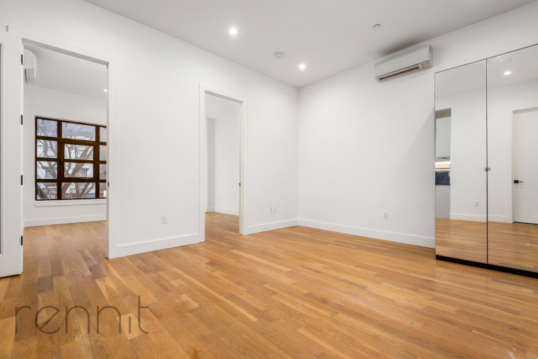 163 Graham Ave, Apt 4B Image 1