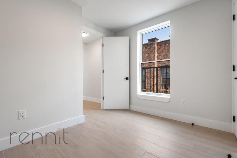 320 Linden Blvd, Apt 4B Image 11