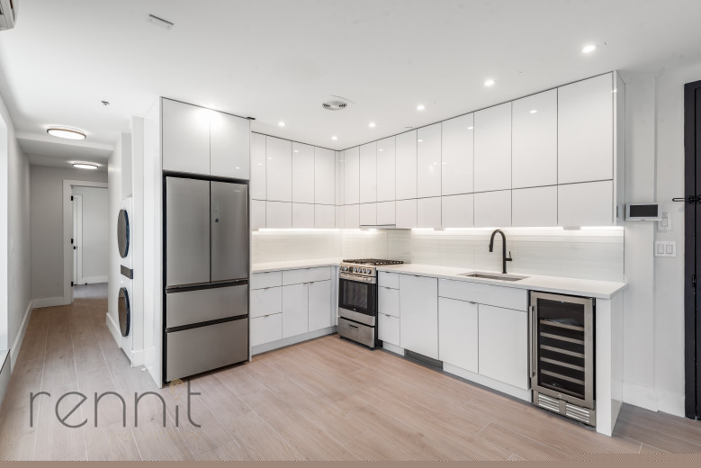 320 Linden Blvd, Apt 4B Image 3