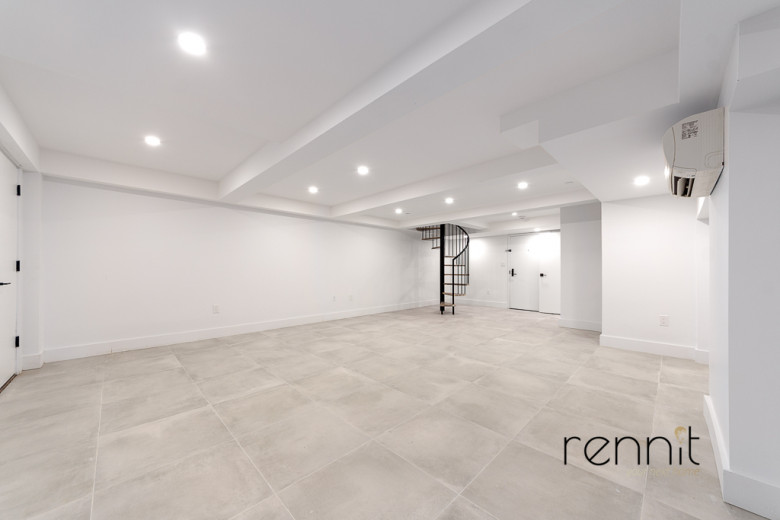 805 Monroe St, Apt 1B Image 9