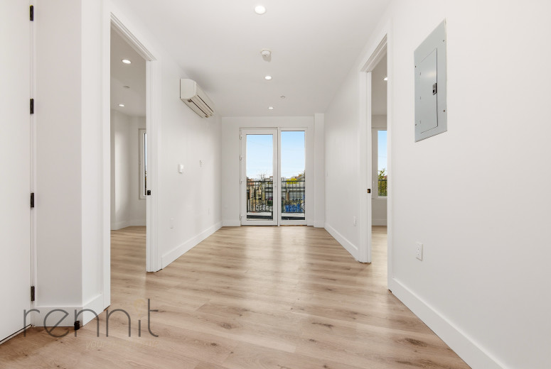 125 Kings Hwy, Apt 2G Image 11