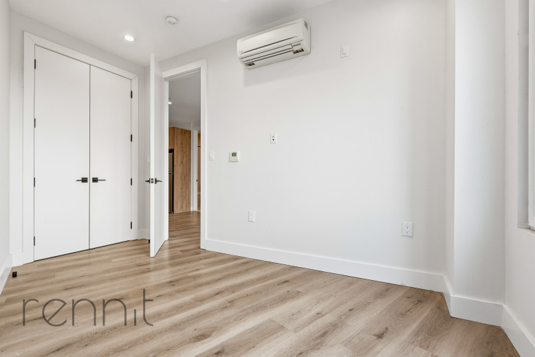 125 Kings Hwy, Apt 2G Image 14