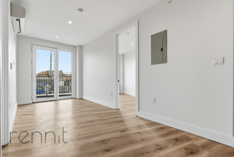 125 Kings Hwy, Apt 2G Image 4