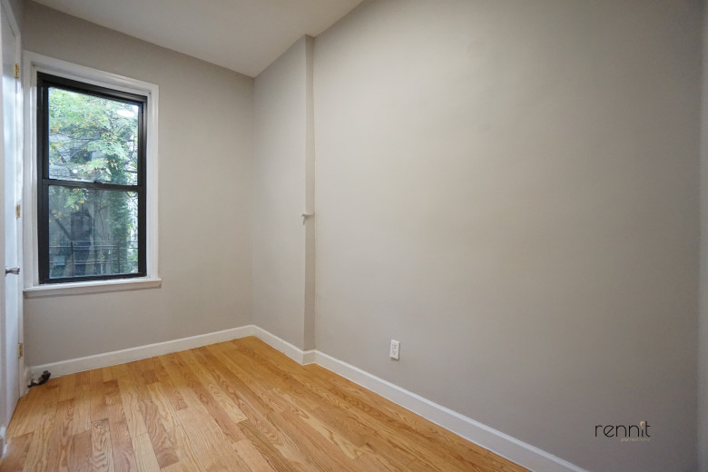 1300 Sterling Pl, Apt 1R Image 10