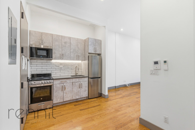 1443 Lincoln Pl, Apt 2F Image 3