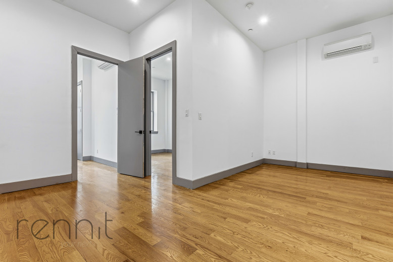 1443 Lincoln Pl, Apt 2F Image 4