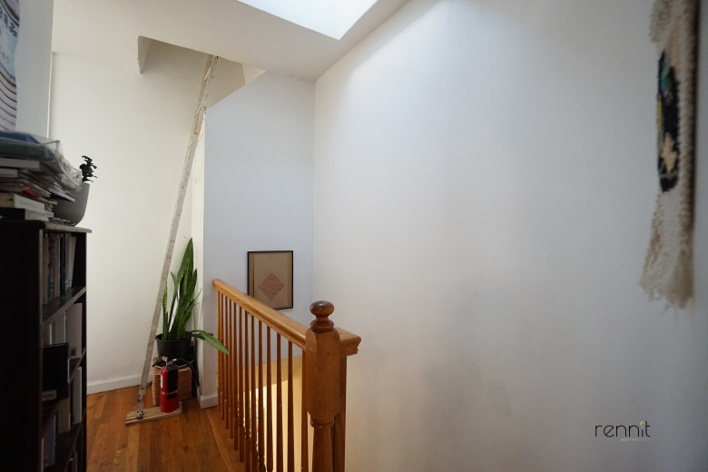 879 Park Ave, Apt 2 Image 9