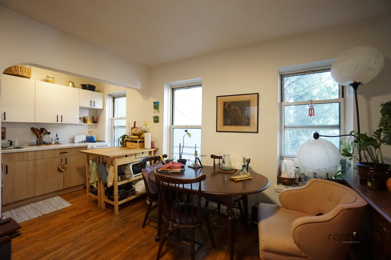 879 Park Ave, Apt 2 Image 5