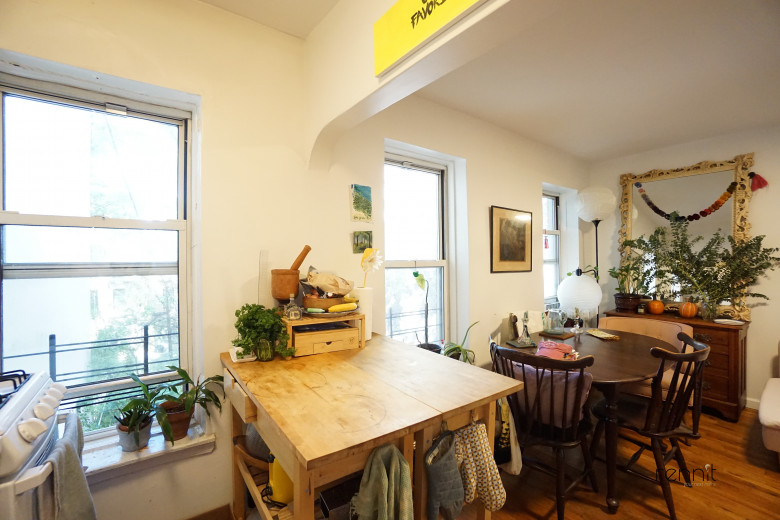 879 Park Ave, Apt 2 Image 6