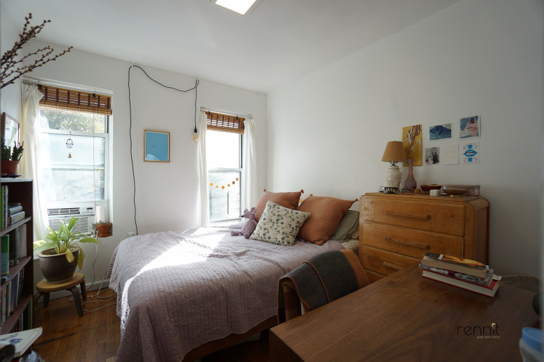 879 Park Ave, Apt 2 Image 8