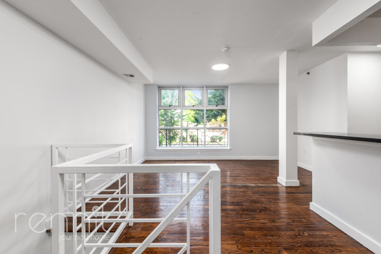 287 McGuinness Blvd, Apt 1A Image 1