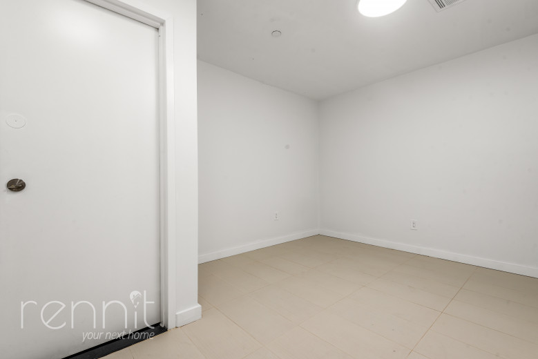 287 McGuinness Blvd, Apt 1A Image 11