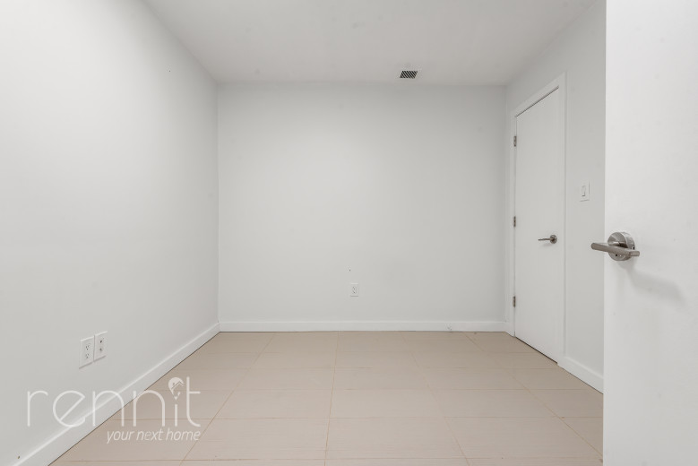 287 McGuinness Blvd, Apt 1A Image 13
