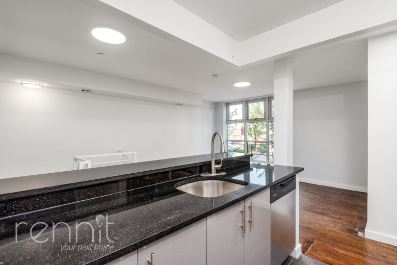 287 McGuinness Blvd, Apt 1A Image 6