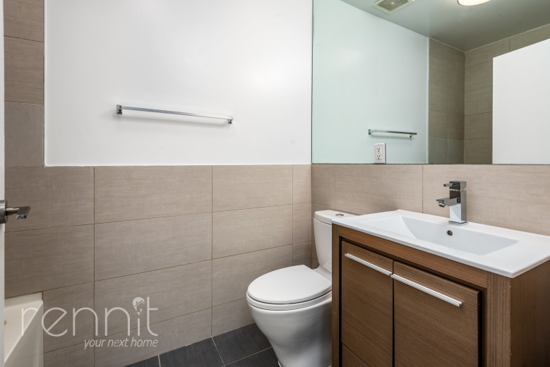 287 McGuinness Blvd, Apt 1A Image 7
