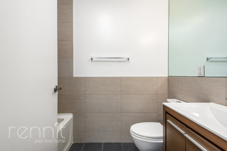 287 McGuinness Blvd, Apt 1A Image 8