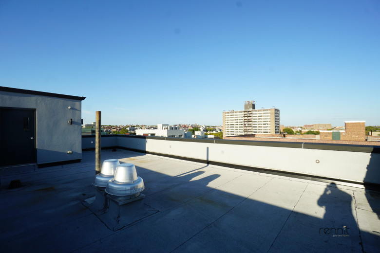676 New York Ave, Apt 5B Image 18