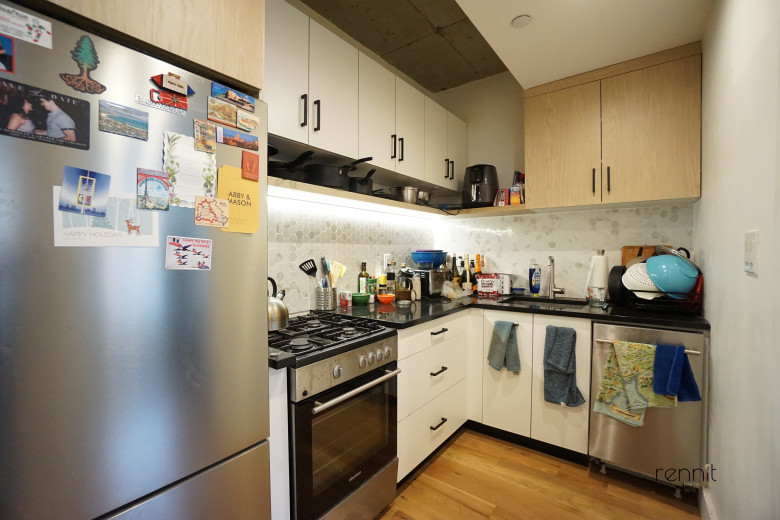 676 New York Ave, Apt 5B Image 24
