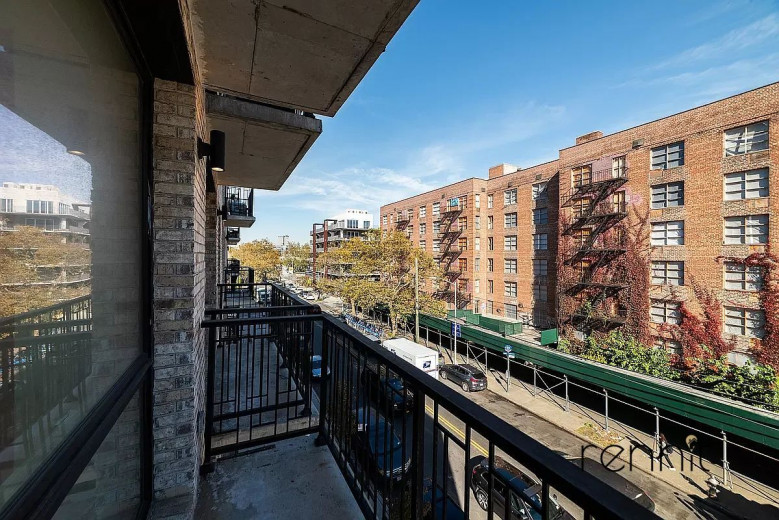 676 New York Ave, Apt 5B Image 7