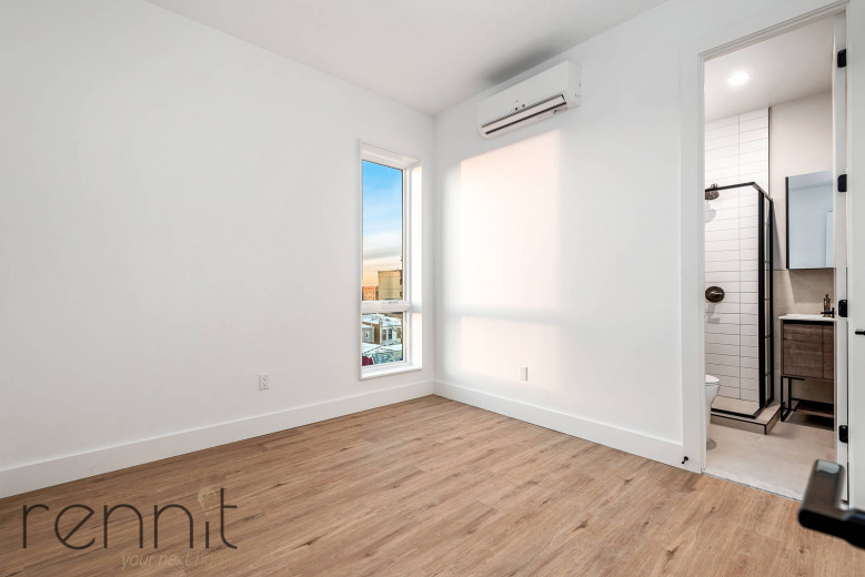 799 E 34th, Apt St Image 3