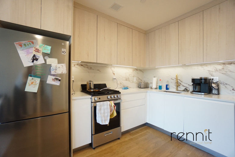 375 Dean St, Apt 601 Image 8