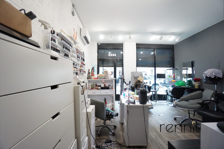 1093 Putnam Ave #Commercial, Apt C4 Image 12