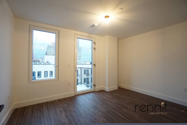26-24 4th St, Apt 608A Image 2