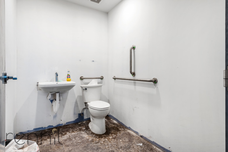 3415 Farragut Rd, Apt Commercial Image 17