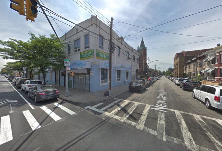 400 Liberty Ave, Apt Commercial Image 16