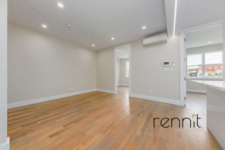591 Rutland Rd, Apt 4R Image 2