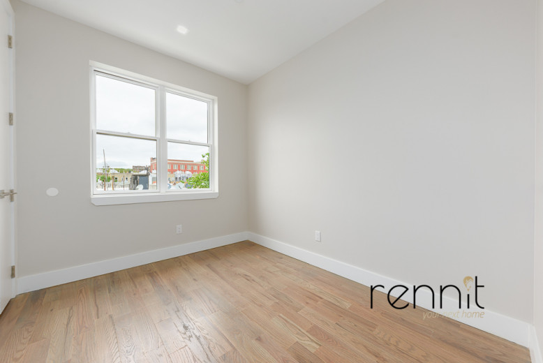 591 Rutland Rd, Apt 4R Image 4