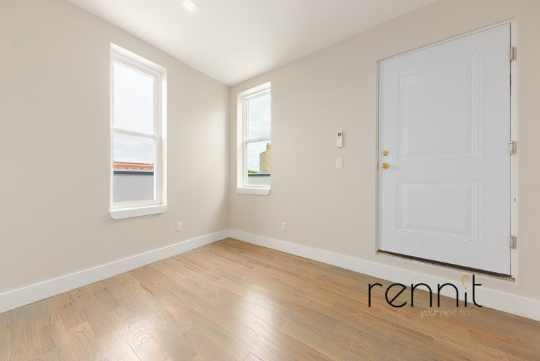 591 Rutland Rd, Apt 4R Image 8