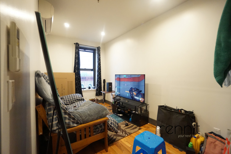 145 Utica Ave, Apt 3B Image 2