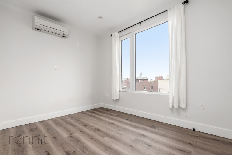 125 Kings Hwy, Apt 4A Image 8