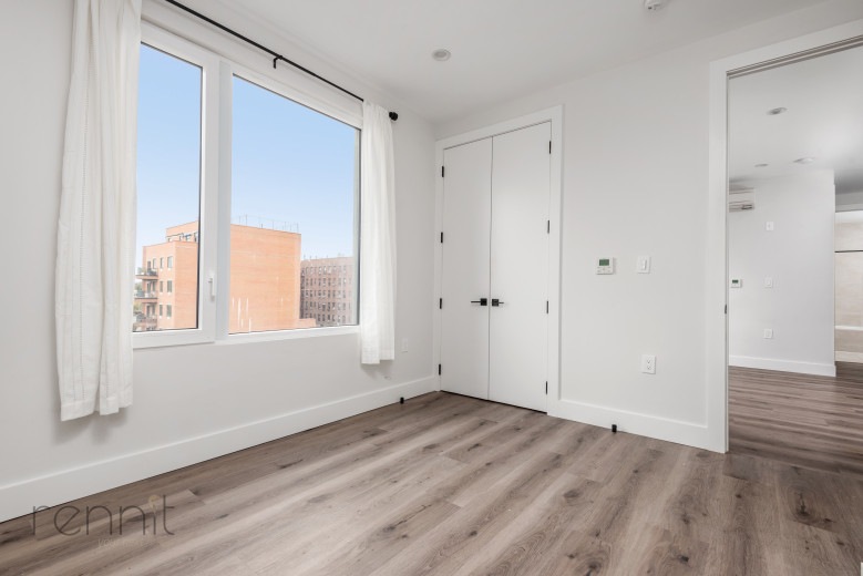 125 Kings Hwy, Apt 4A Image 6