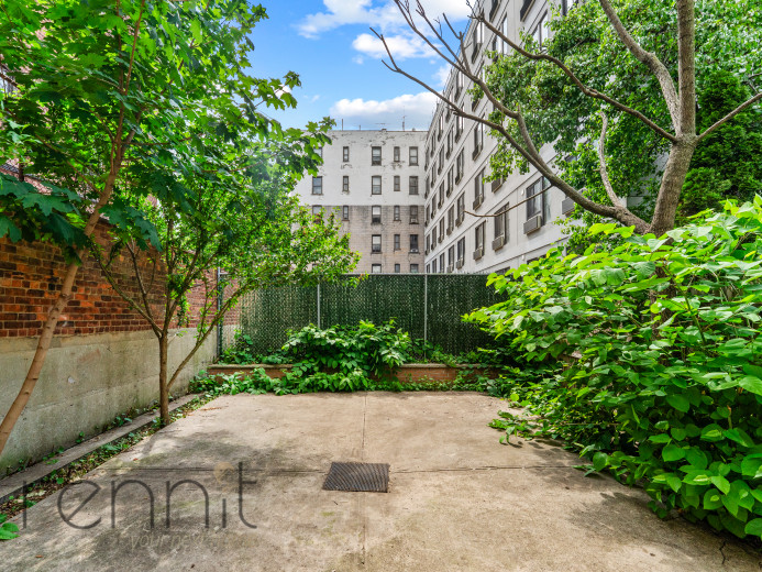 728A Rogers Ave, Apt 1A Image 1