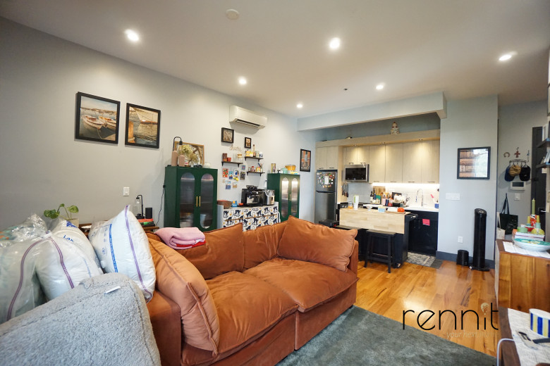 37 Wilson Ave, Apt 3B Image 4