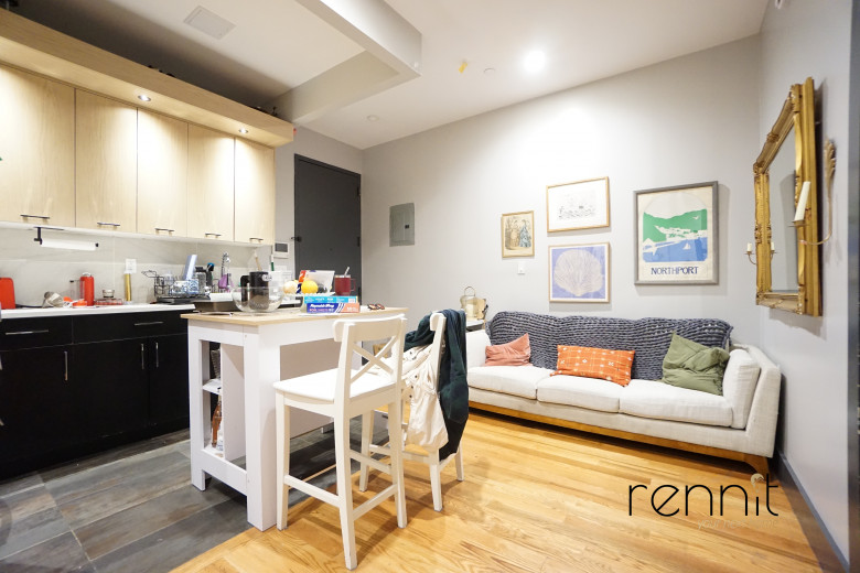 37 Wilson Ave, Apt 1B Image 3