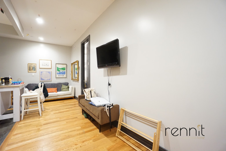 37 Wilson Ave, Apt 1B Image 6