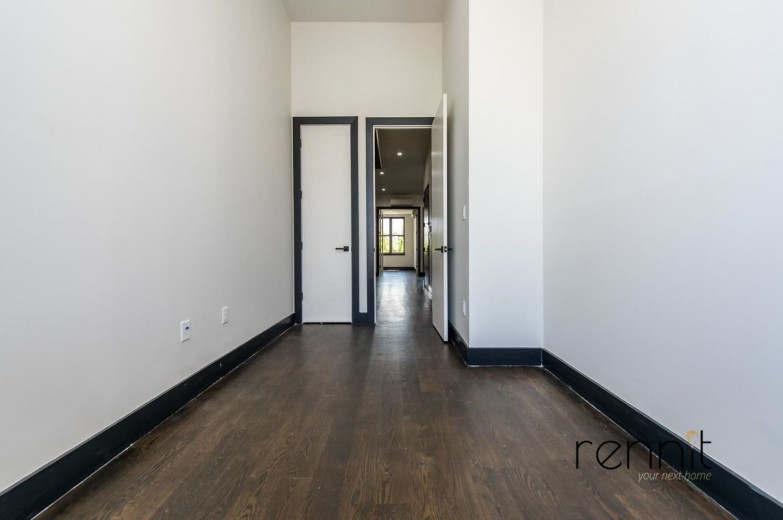 1042 Flushing Ave, Apt 3R Image 9
