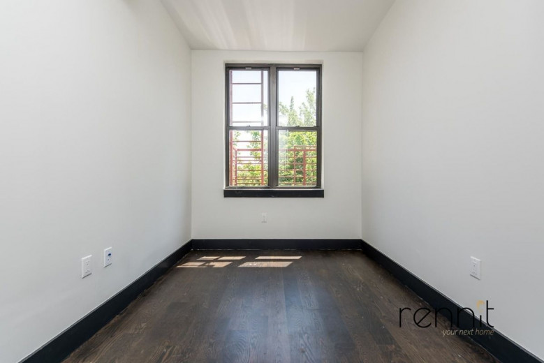 1042 Flushing Ave, Apt 3R Image 11
