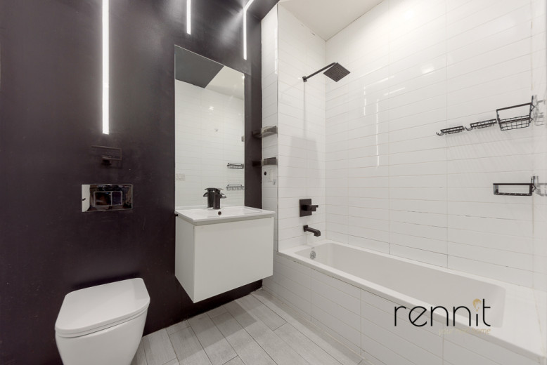 1042 Flushing Ave, Apt 3R Image 6