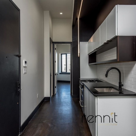 1042 Flushing Ave, Apt 3R Image 7