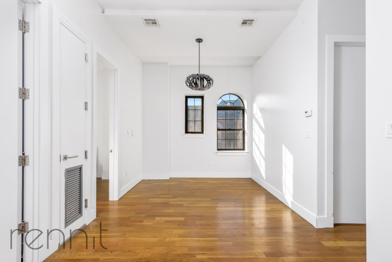 146 Wyckoff Ave, Apt 2R Image 3