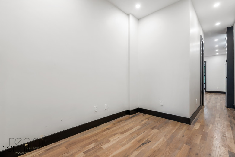 127 Thames St, Apt 4L Image 4