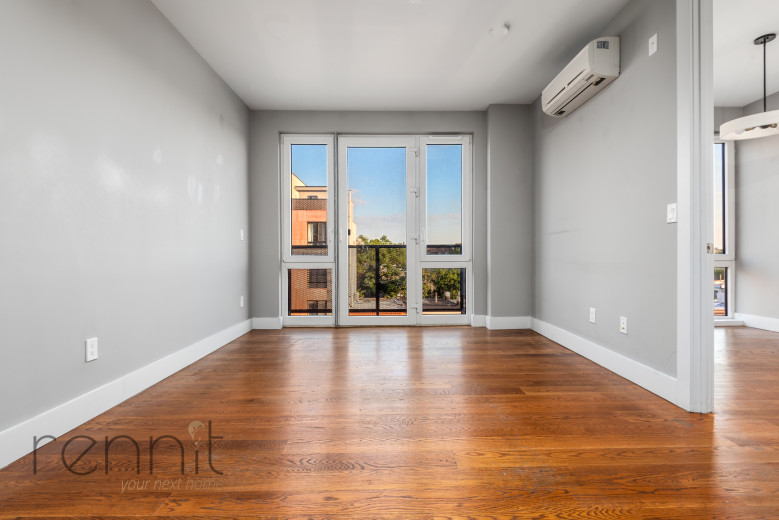 853 Lexington Ave, Apt 5A Image 4