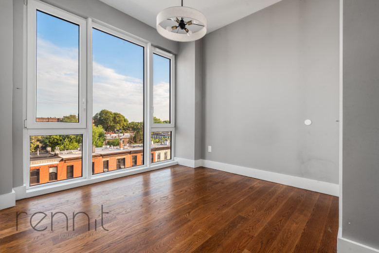 853 Lexington Ave, Apt 5A Image 6
