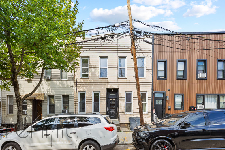 60-85 54th St, Apt 1R Image 17
